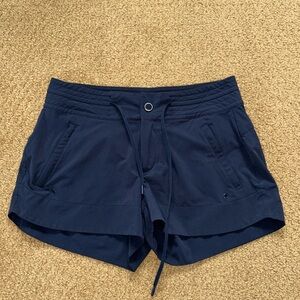 Navy blue Athelta board shorts/athletic shorts size 0!